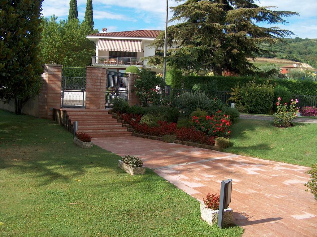 B&B La Grola San Martino Buon Albergo Ruang foto